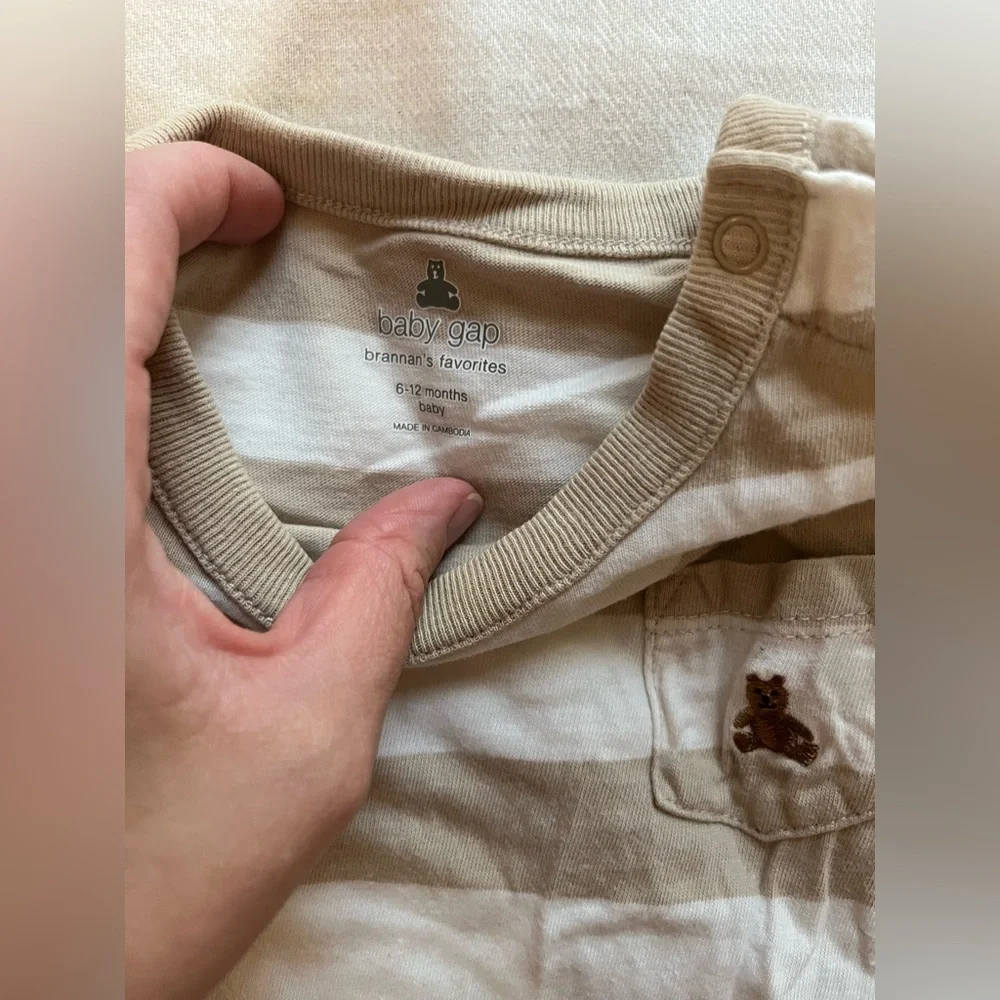 2 Baby Gap Short-Sleeve Stripes Neutral Tan Bodysuit Onesie